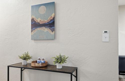 Eugene Apartment | UO Downtown West University GuestFavorite