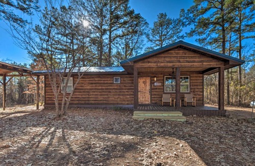 Big Cedar House | Updated Cabin w/Fire Pit: 2 Mi to UTV & Hike