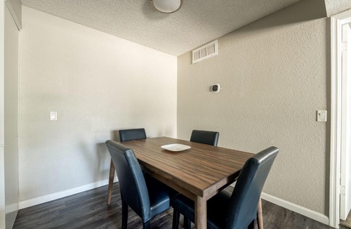 Camelback East Apartment | Upscale 2BR Apartment w Swimming Pool by Stay Gia
