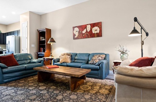 Mesa House | Upscale Condo Min from Shopping and Restaurants