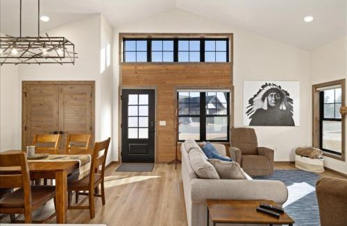 Red Lodge House | Upscale Mountain Retreat Private Hot Tub