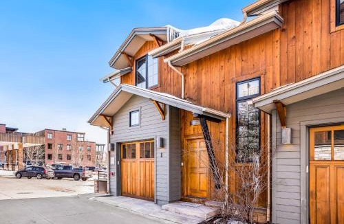 Downtown Steamboat Springs House | Urban Mountain Getaway & Alpenglow Chalet
