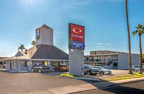 Westown Commercial Center Hotel | Econo Lodge Phoenix North I-17