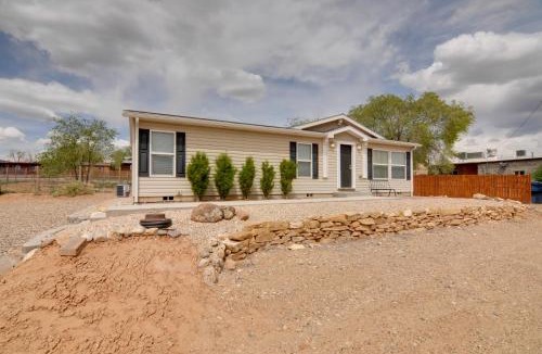 Escalante House | Utah Retreat - Hot Tub, Deck & Near National Parks