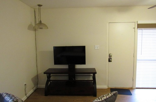 Prescott Valley Units Apartment | Vacation in a Mid-Century Mordern Style