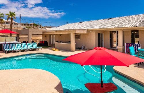 Lake Havasu City House | Vacation Pool Home W Separate Casita & Game Room!