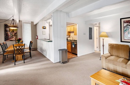 Vail Condo | Vail 2-bedroom condo with pool/hottub