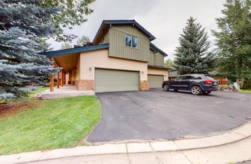 Edwards House | Vail Valley Getaway