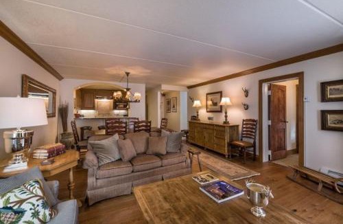 Vail Apartment | Vail Village 3 Bedroom Condo At The Covered Bridge - Pool, Hot Tub & More!