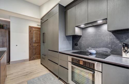 Vail Apartment | Vail Village Private 4 BR Residence w Full Kitchen
