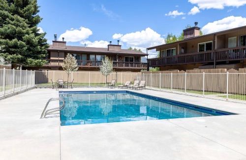 Ketchum House | Val D Sol Retreat at Perfect Sun Valley Base