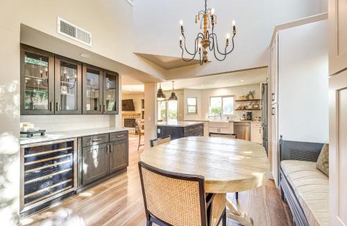 Val Vista Lakes House | Val Vista Lakes Extended Getaway: Hot Tub Access!