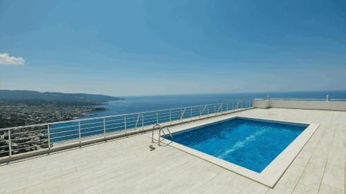 Dobra Voda Apartment | Valentina Vista Seaview and Pool