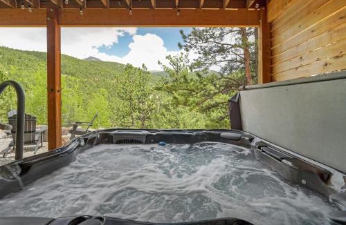 Spring Valley House | Valley Vista Lodge Hot Tub Shuffleboard Darts BBQ