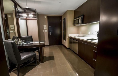 Las Vegas Strip Hotel | Vdara Hotel & Spa at ARIA Las Vegas by Suiteness