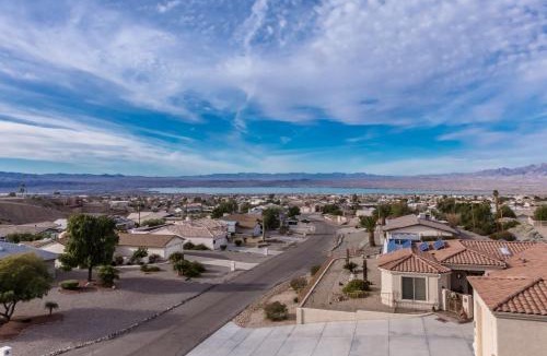 Lake Havasu City House | Vega Lane Breathtaking Panoramic Lake view