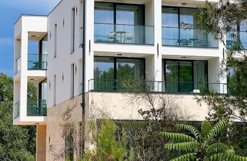 Ulcinj Hotel | Velmare Inn