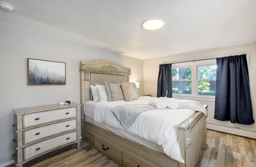Colorado Springs Apartment | Vermijo Cottage Cozy Retreat Near OCC & Downtown