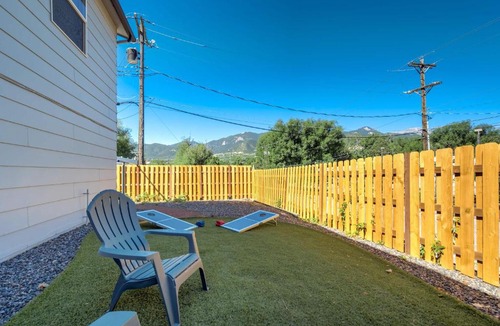 Colorado Springs Apartment | Vermijo Nook Walk to OCC Downtown w Fire Pit