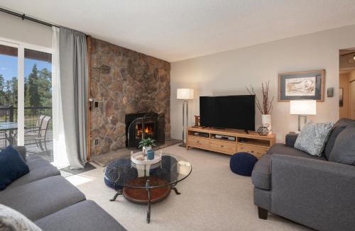 Fraser Apartment | Versatile Rental, Firepit, Balcony with Grill and Outdoor Seating