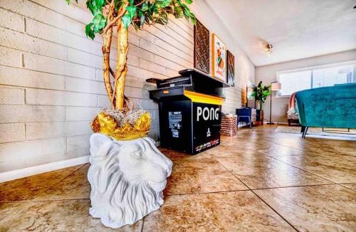 Encanto House | Vibrant 1950s Midtown Phoenix Home