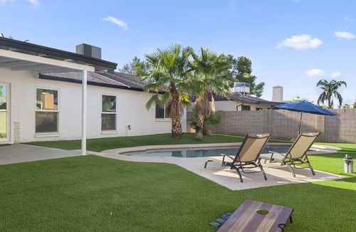 Kyrene-Superstition House | Vibrant & Stylish Tempe Home W/ Pool!