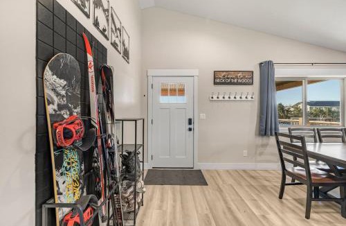 The Ponds House | VICTOR POWWOW: Grand Targhee Teton Mtns Skiing Trails Snowmobiling Condo