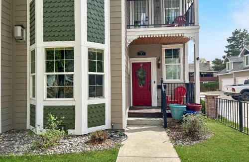 Grand Junction House | Victorian Chateau Retreat townhouse