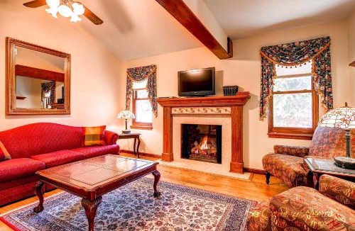 Historic District House | Victorian Gables E by Ski Country Resorts