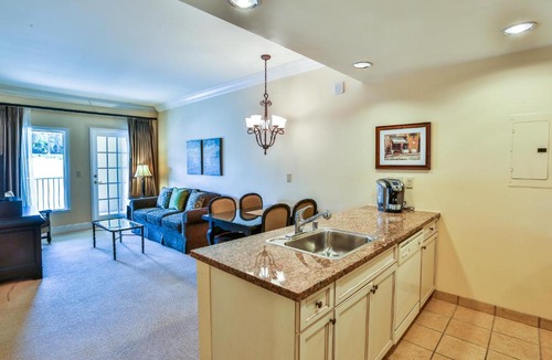 Lake Las Vegas Apartment | Viera One-Bedroom Apartment #437