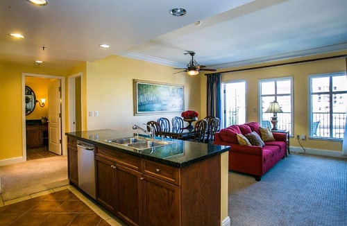 Lake Las Vegas Apartment | Viera Two-Bedroom Apartment #305