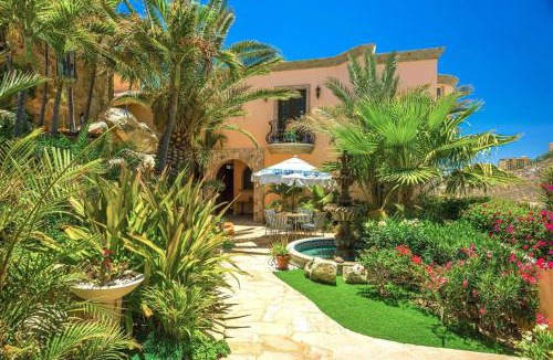 Pedregal Villa | Villa Marisal