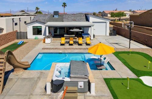 Lake Havasu City House | Villa Solara Ultimate Backyard & Gameroom