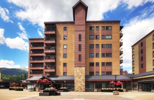 Peak 9 Resort | Village at Breckenridge, A Vail Resorts Property