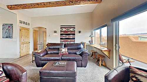Moab South Valley House | Village Place