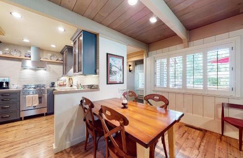 Sun Valley Apartment | Villager Retreat