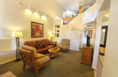 Cave Creek Apartment | Villas of Cave Creek - 2 Bedroom Suite with Fireplace