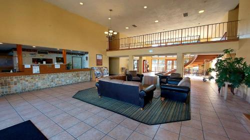 Grand Junction Hotel | Ville 718