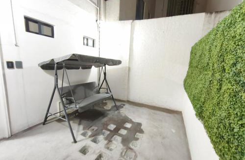 Colonia Cuauhtemoc Apartment | Vintage Reforma