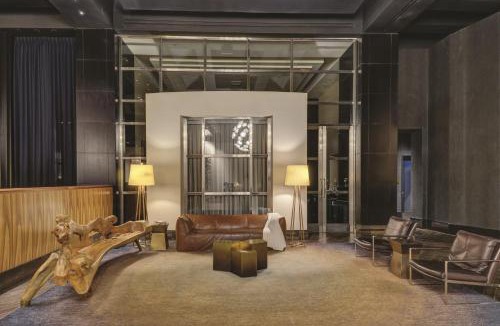 Las Vegas Strip Resort | W Las Vegas
