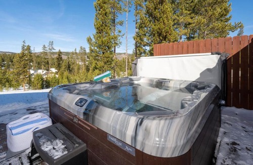 Pole Creek Meadows House | Wagon Ranch Ultimate Retreat Hot Tub Families