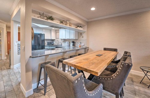 Lake Havasu City House | Walk to Beach: Lake Havasu Condo w/Pool Access