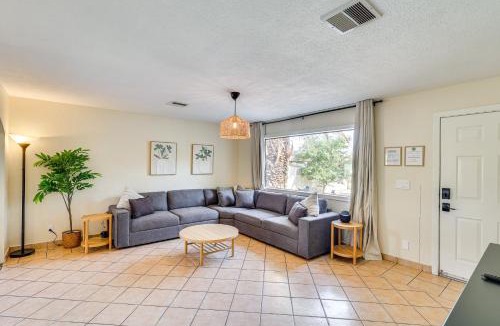 Bullhead City House | Walk to Colorado River: Family Home w/Yard!