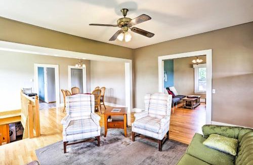 Custer House | Walk to Downtown: Custer Retreat w/Fire Pit!