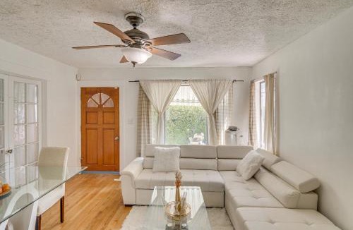 Van Nuys Apartment | Walk to Eats! Commuter-Friendly Apt in Van Nuys