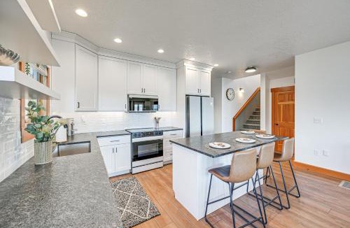 Polson House | Walk to Flathead Lake: Polson Home w/Balcony