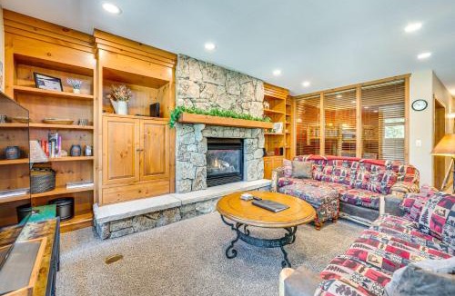 Old Town House | Walk to Gondola: Condo w/Deck in Winter Park!