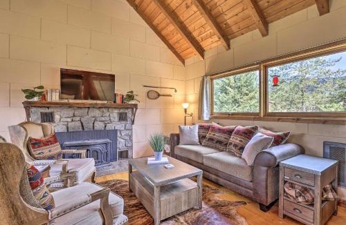 Grand Lake House | Walk to Grand Lake: Historic Dtwn Cabin!
