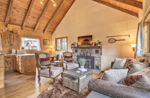 Grand Lake House | Walk to Grand Lake: Historic Dtwn Cabin!