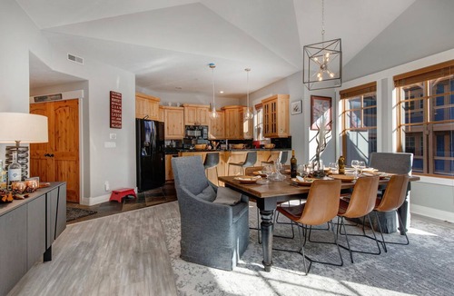 Downtown Park City Condo | Walk to Lift & Town | Private Hot Tub